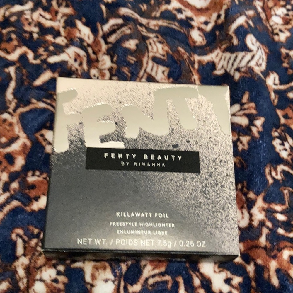 Fenty Killawatt Foil Highlighter in Penny4Uthots